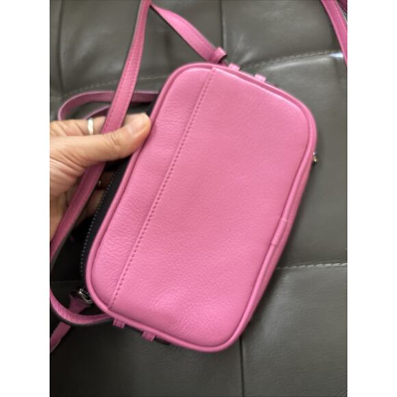 Aimee Kestenberg Classic Soft Pebbled Leather Crossbody Purse Shoulder Bag EUC - Picture 8 of 10